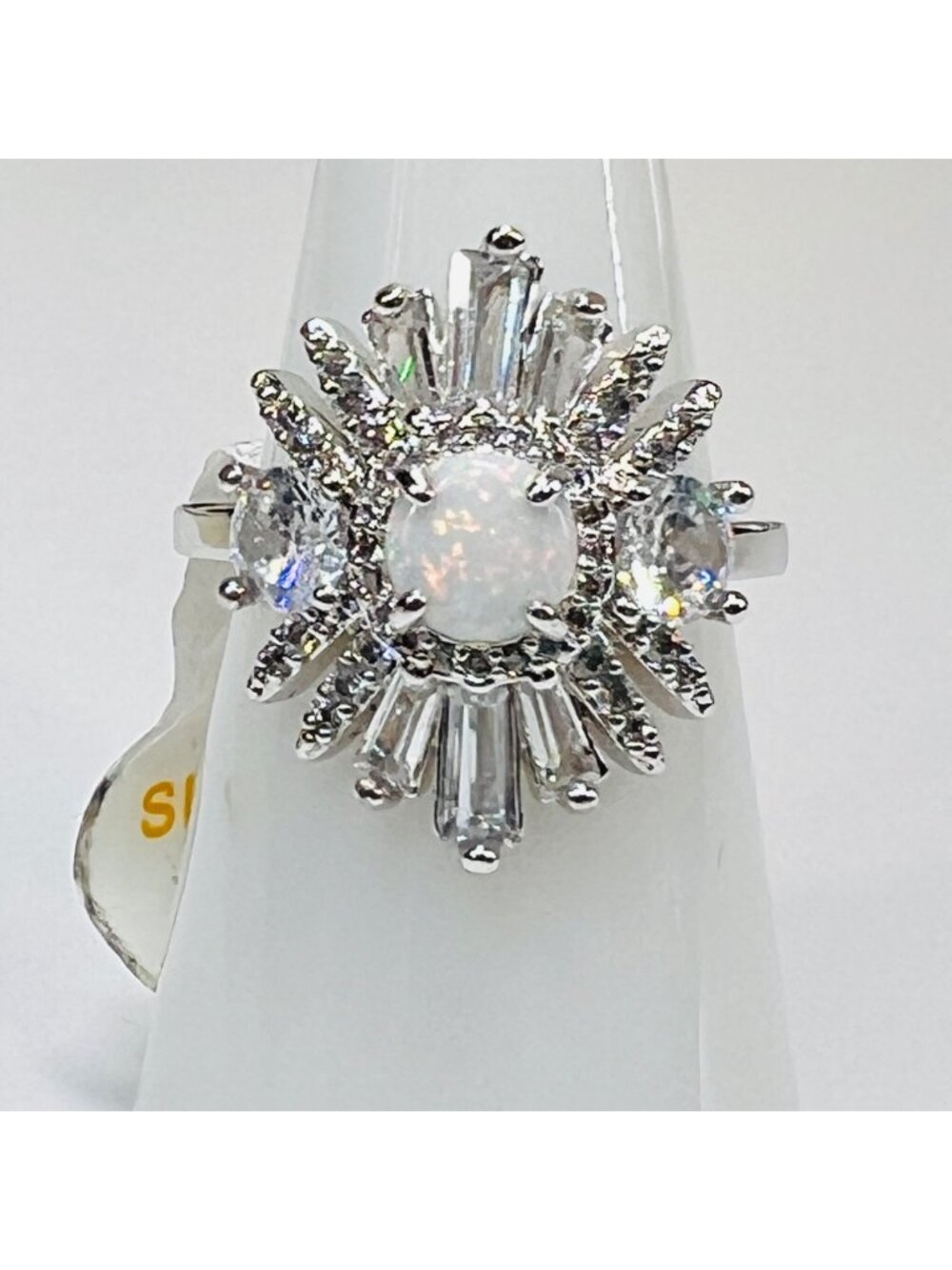 Ring Bomb Party Ring, Size 7, NWOT, white stone, silver color band